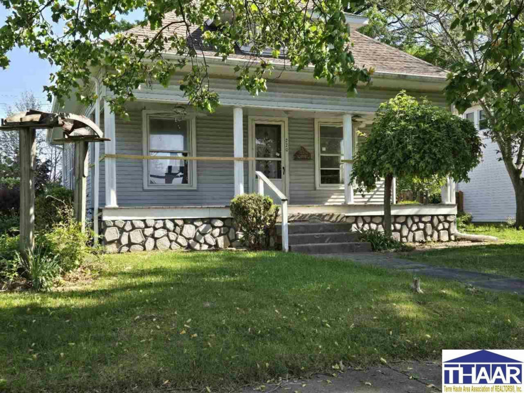 220 W INDIANA AVE, SULLIVAN, IN 47882, photo 1 of 24